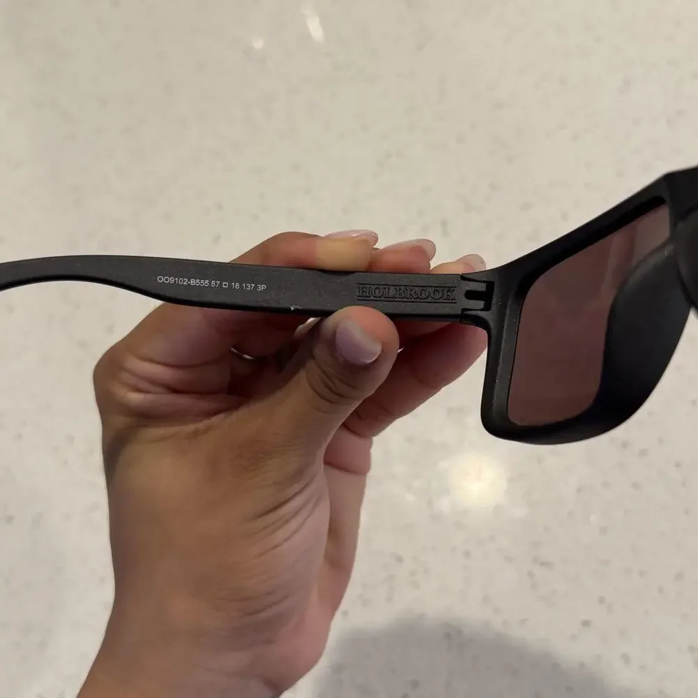 Oakley holbrook oo9102